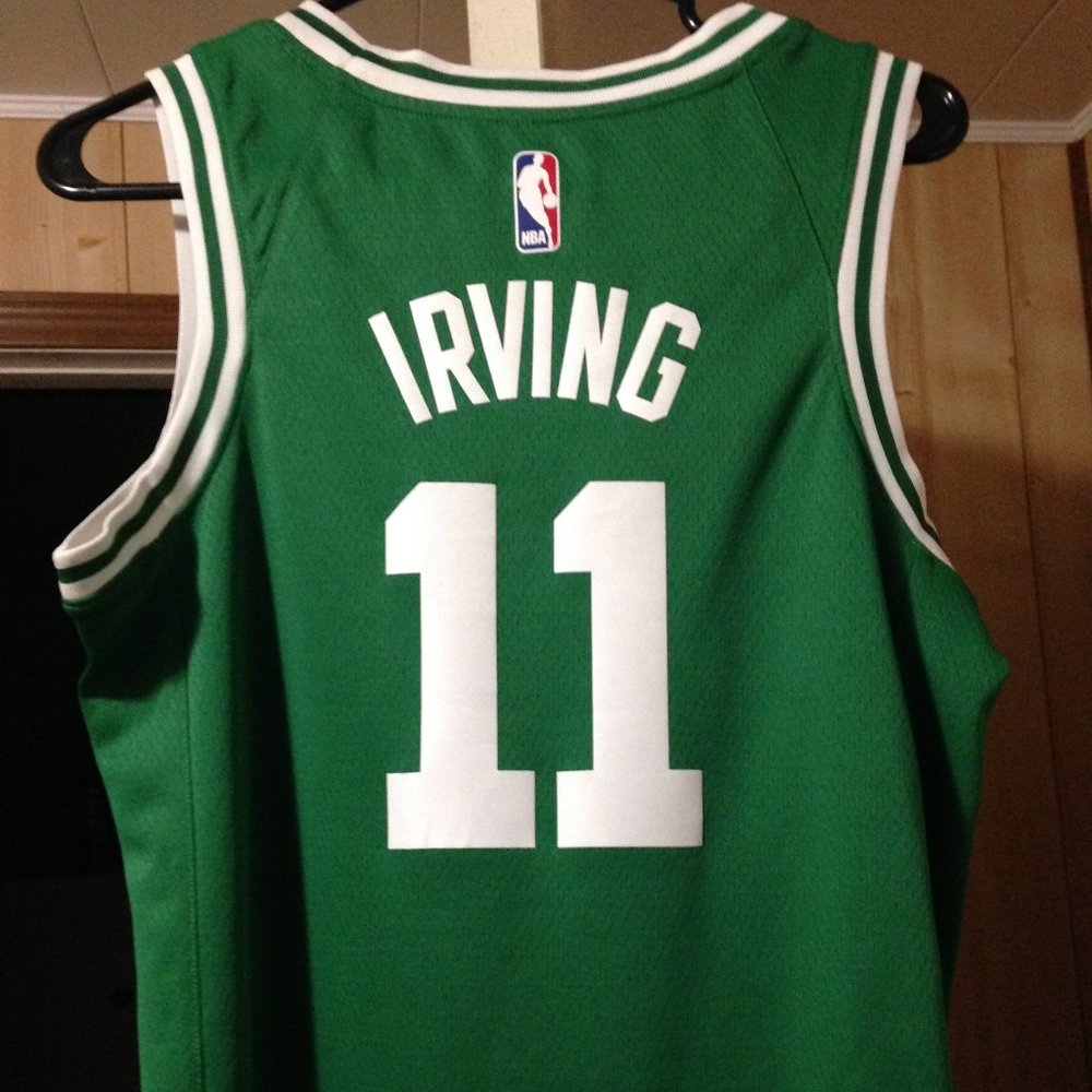 Boston Celtics Jersey Kyrie Irving Size S Mens